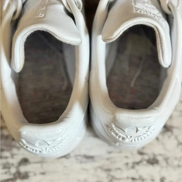 Adidas Stan Smith is white sneakers men’s size 9.5 - Picture 6 of 12